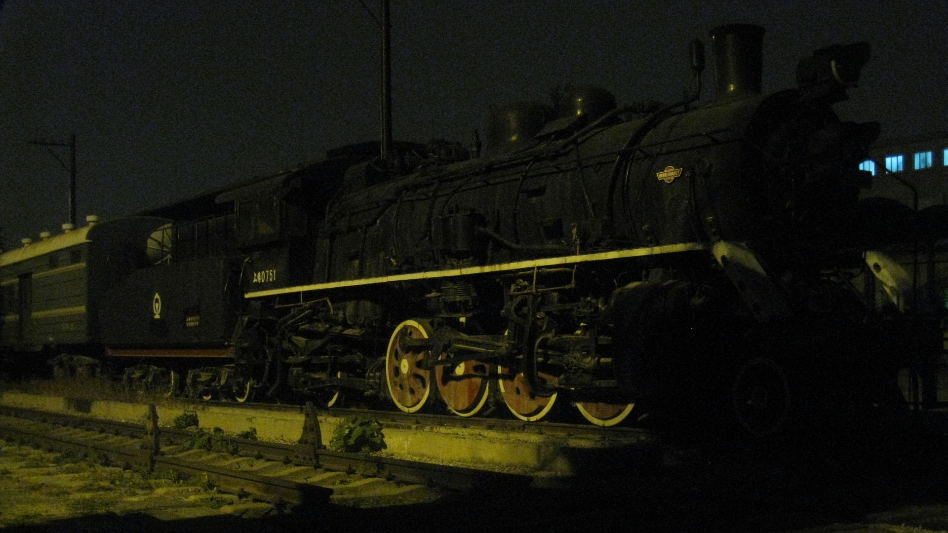 Schwarze Dampflokomotive